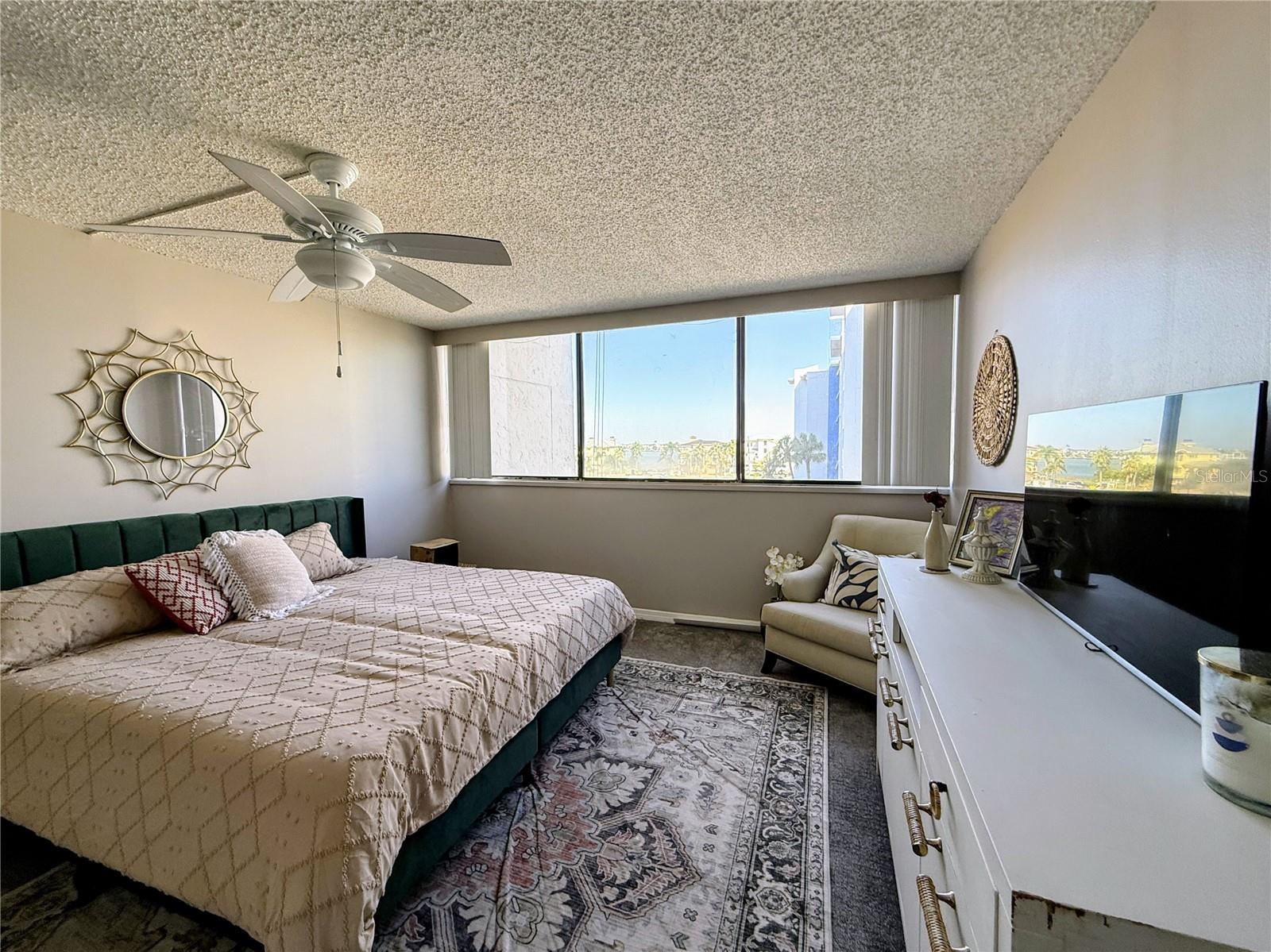 Image 14 of 17 For 450 Treasure Island Causeway 404