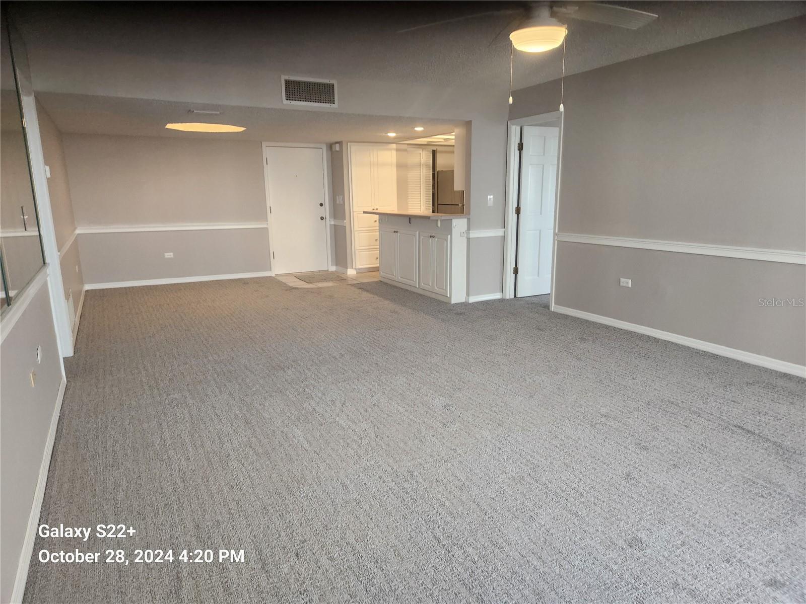 Image 8 of 17 For 450 Treasure Island Causeway 404