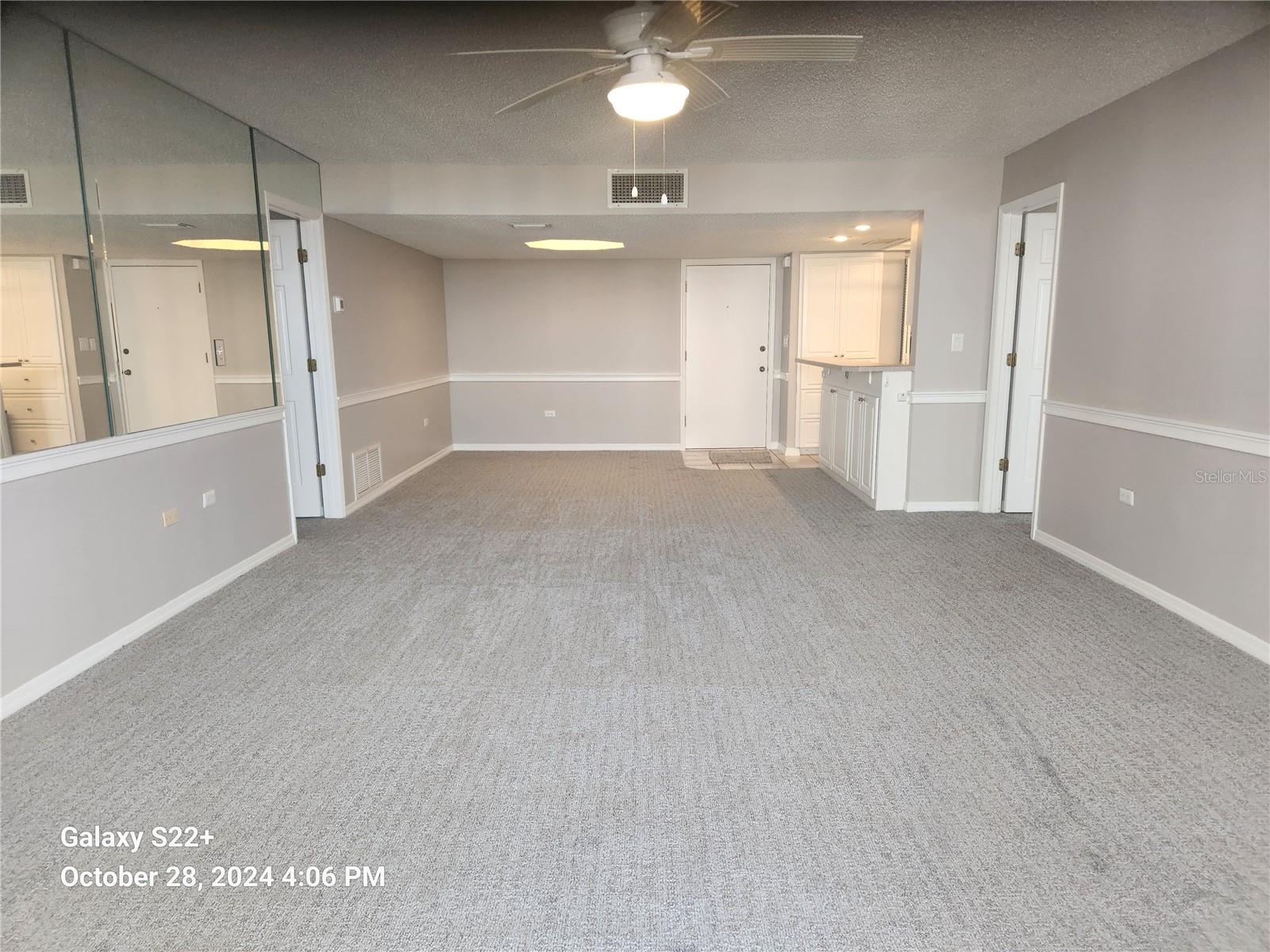 Image 9 of 17 For 450 Treasure Island Causeway 404