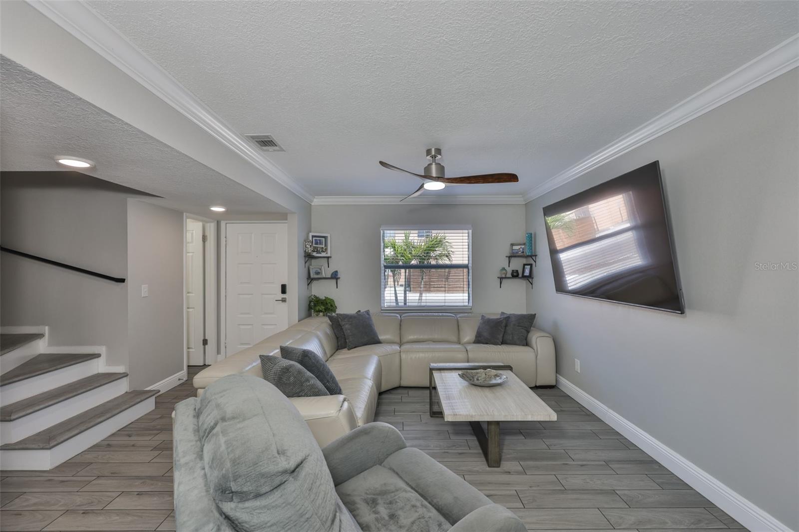 Image 11 of 41 For 2011-- Carolina Avenue