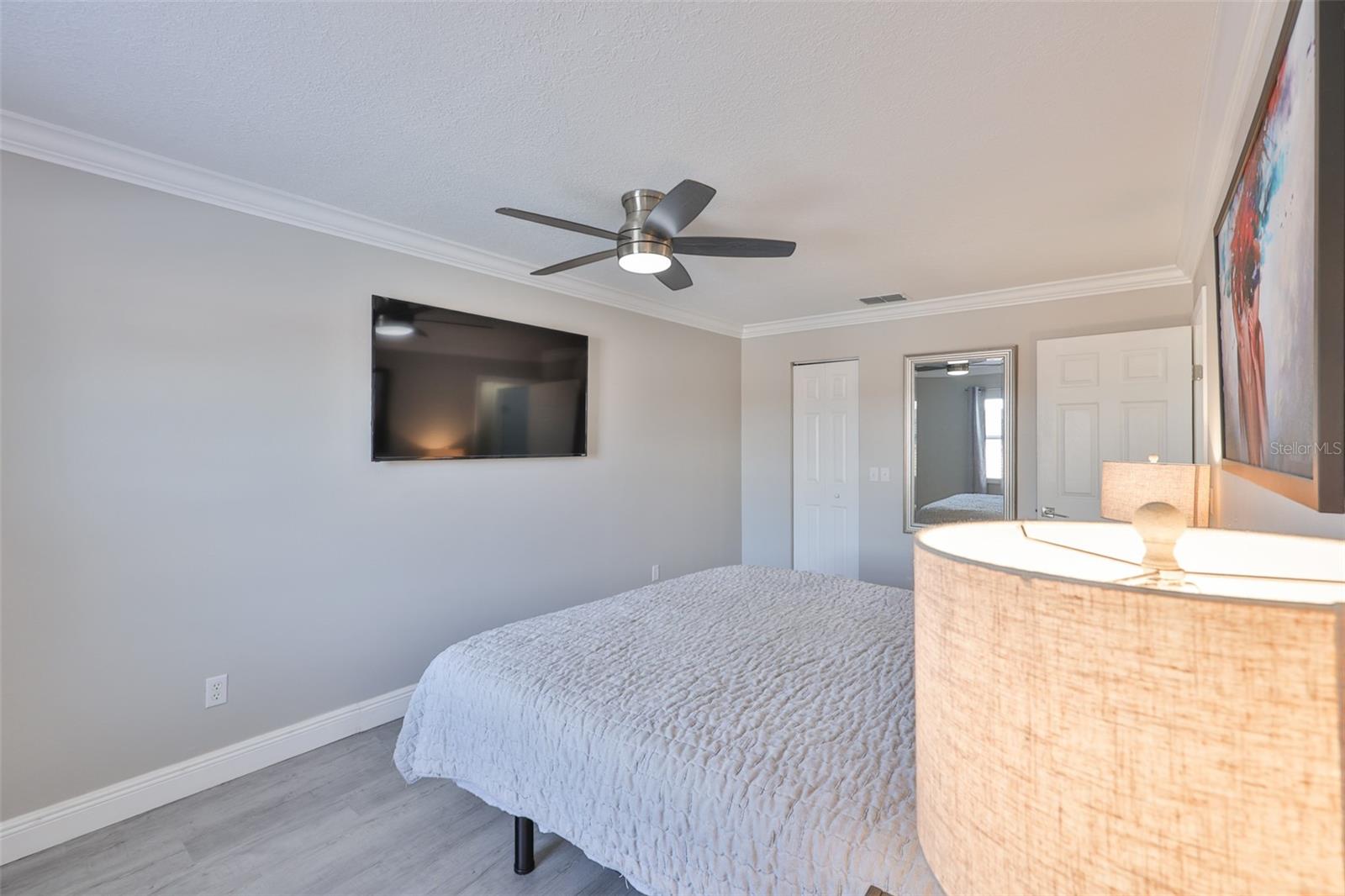 Image 22 of 41 For 2011-- Carolina Avenue