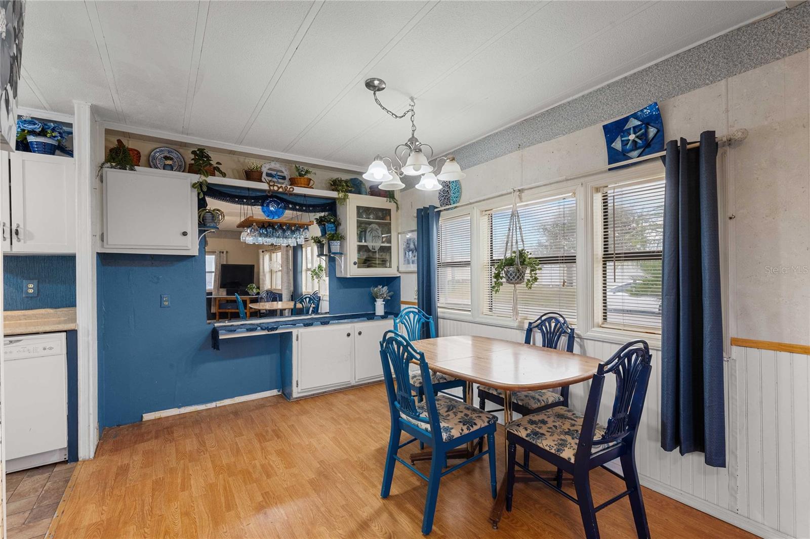 Image 11 of 40 For 37136 8th Avenue