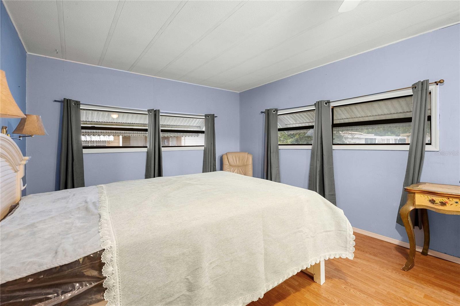 Image 14 of 40 For 37136 8th Avenue