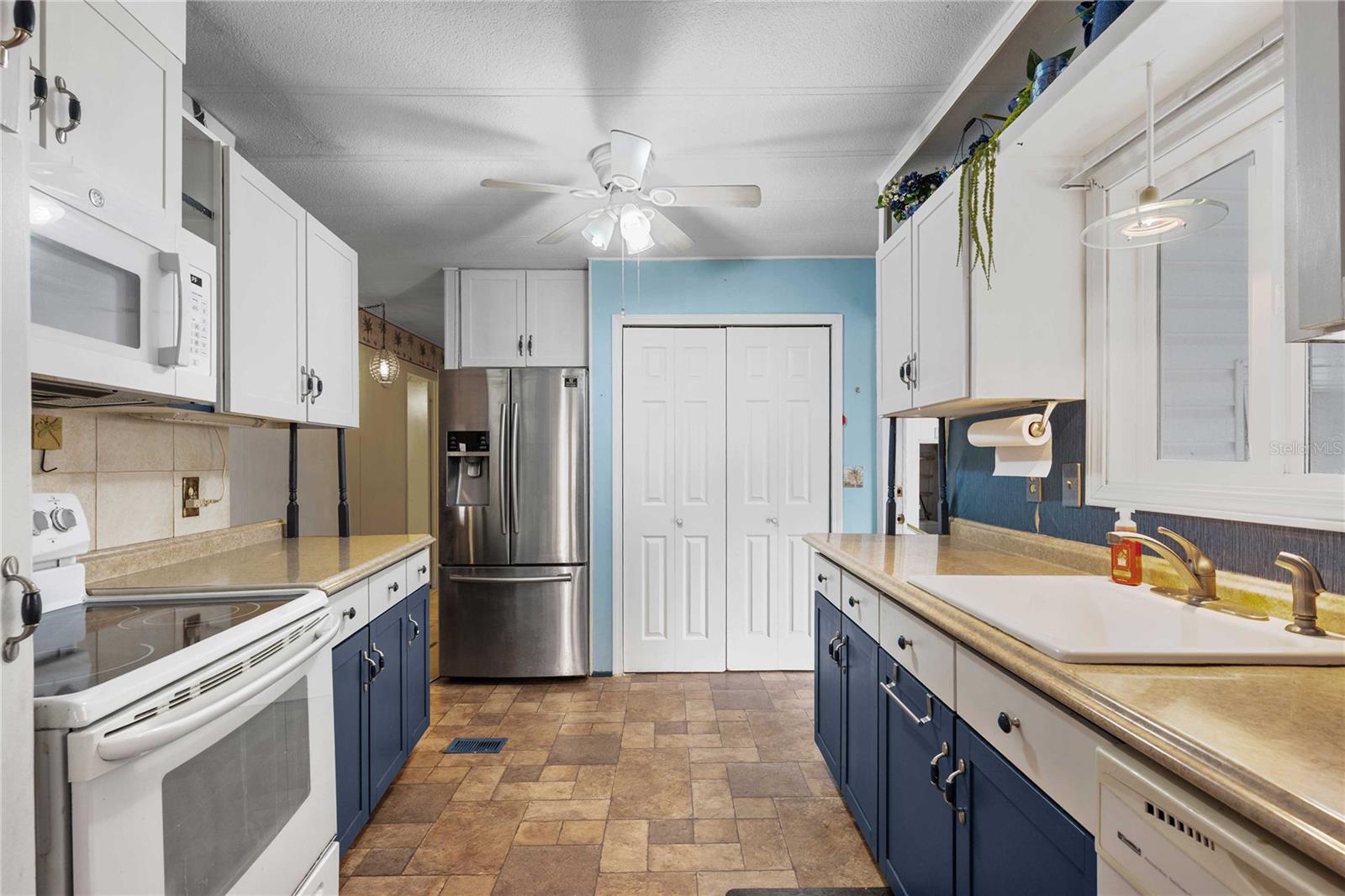 Image 7 of 40 For 37136 8th Avenue