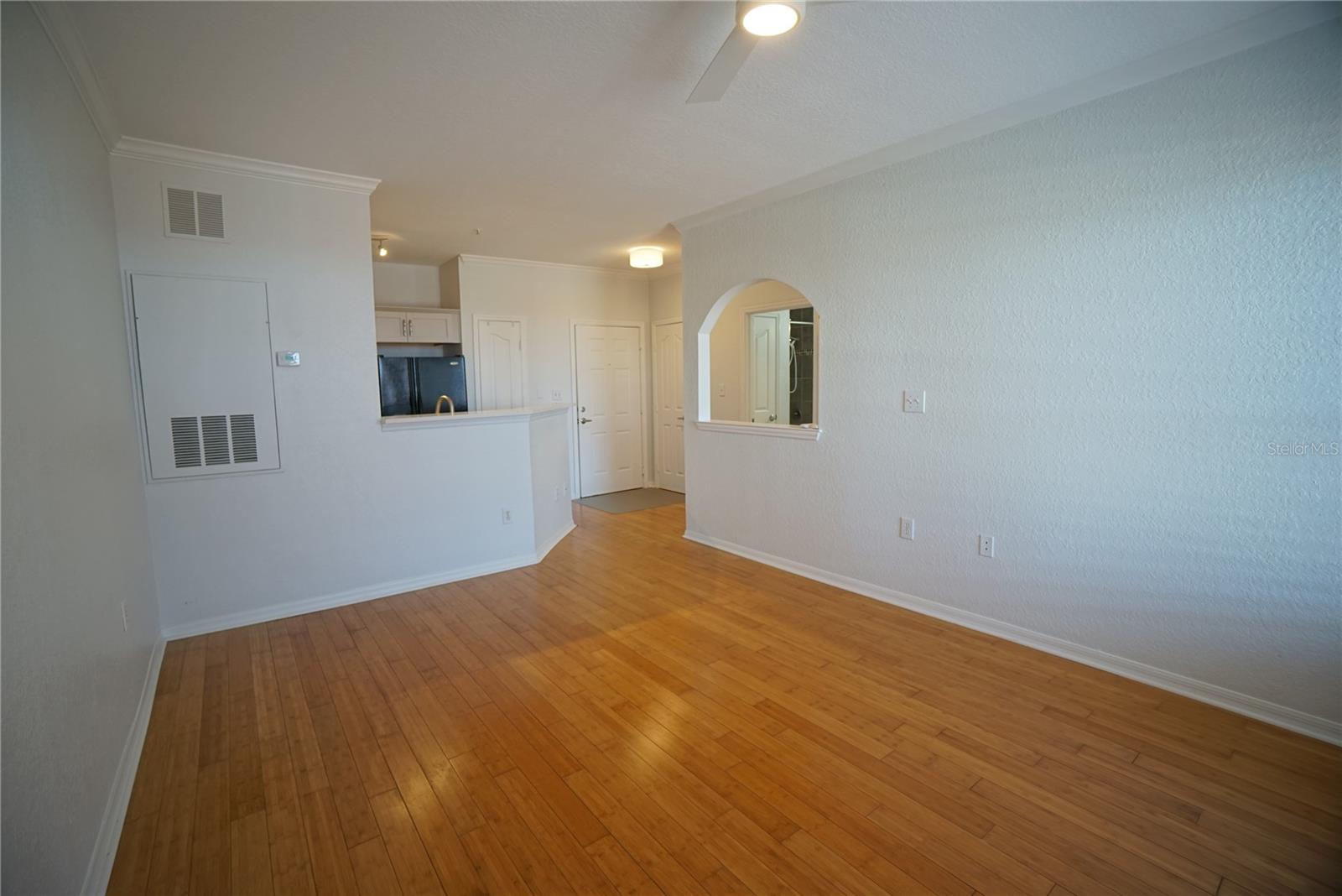 Image 8 of 16 For 5000 Culbreath Key Way 8-214