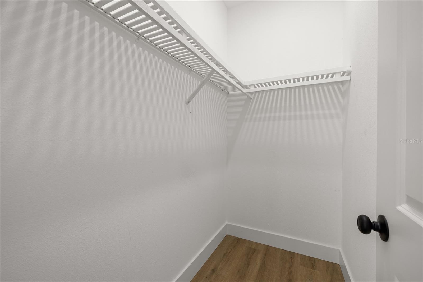 Image 10 of 19 For 1513 Knollwood Street