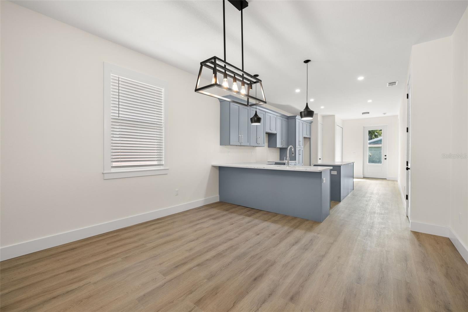 Image 5 of 19 For 1513 Knollwood Street