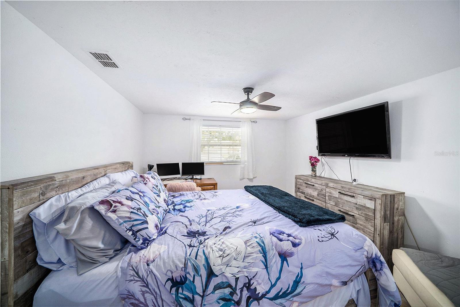 Image 10 of 24 For 7208 Dipaola Drive