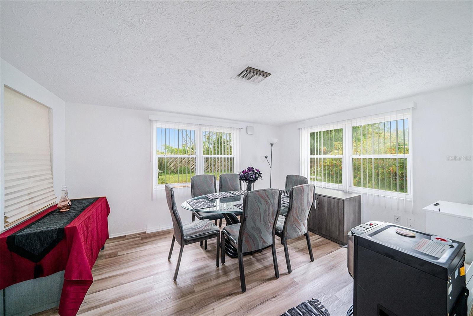 Image 6 of 24 For 7208 Dipaola Drive