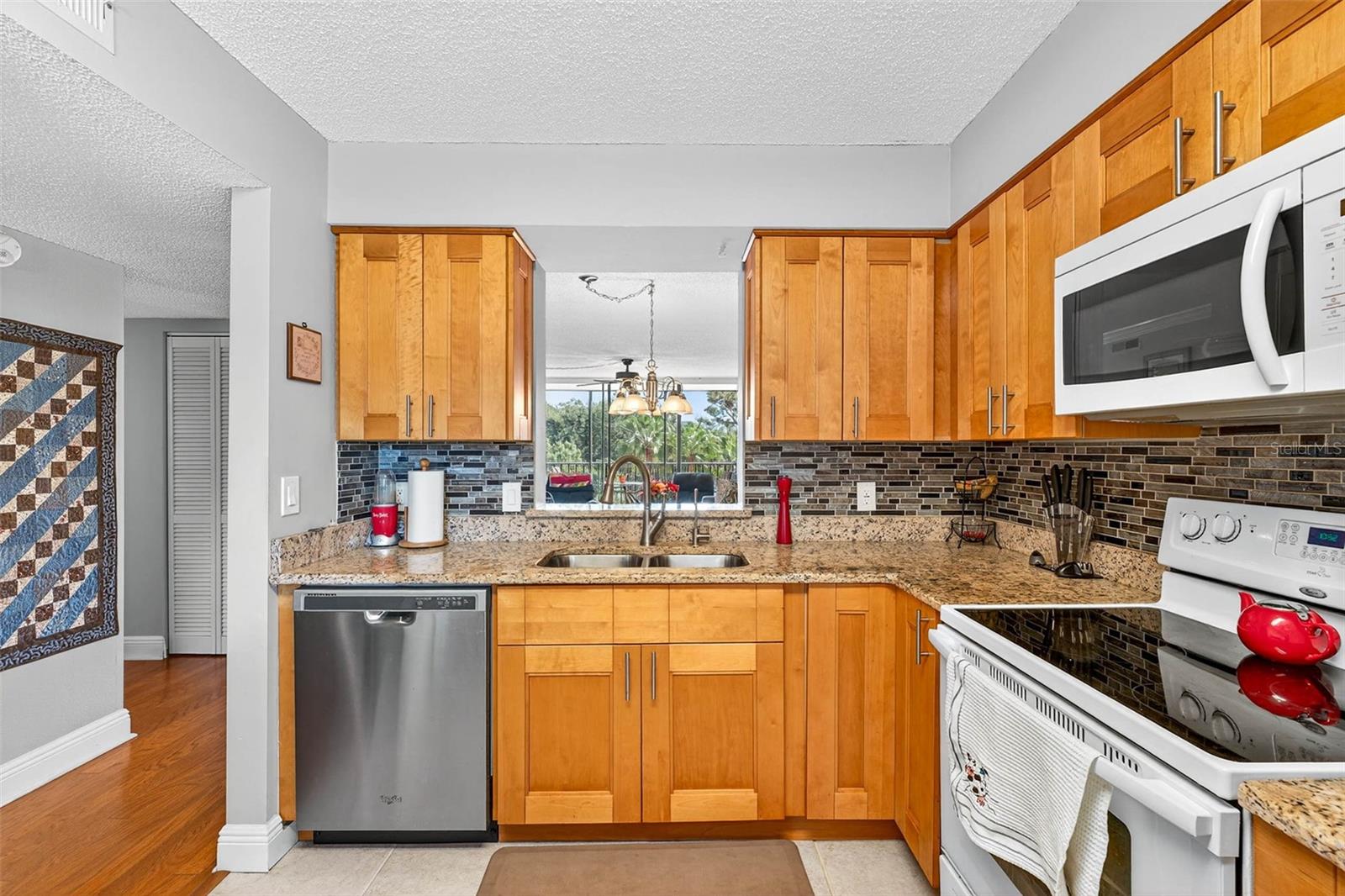 Image 16 of 46 For 800 Cove Cay Drive 4d