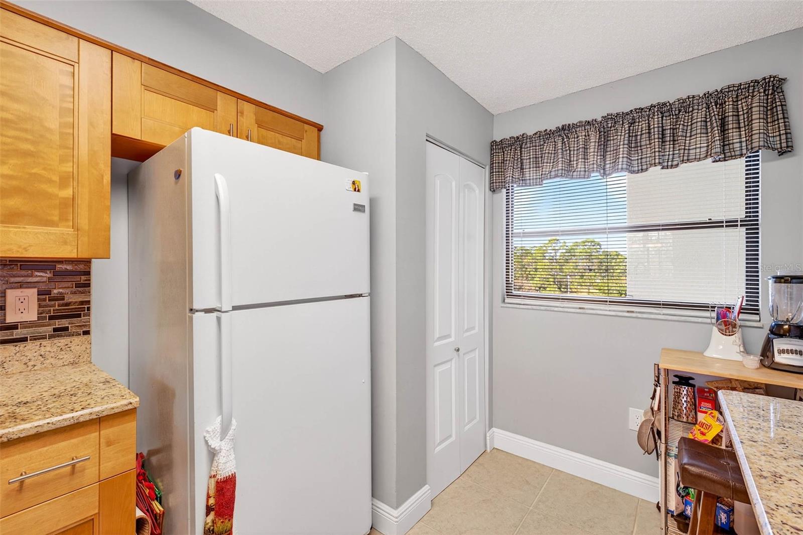 Image 22 of 46 For 800 Cove Cay Drive 4d