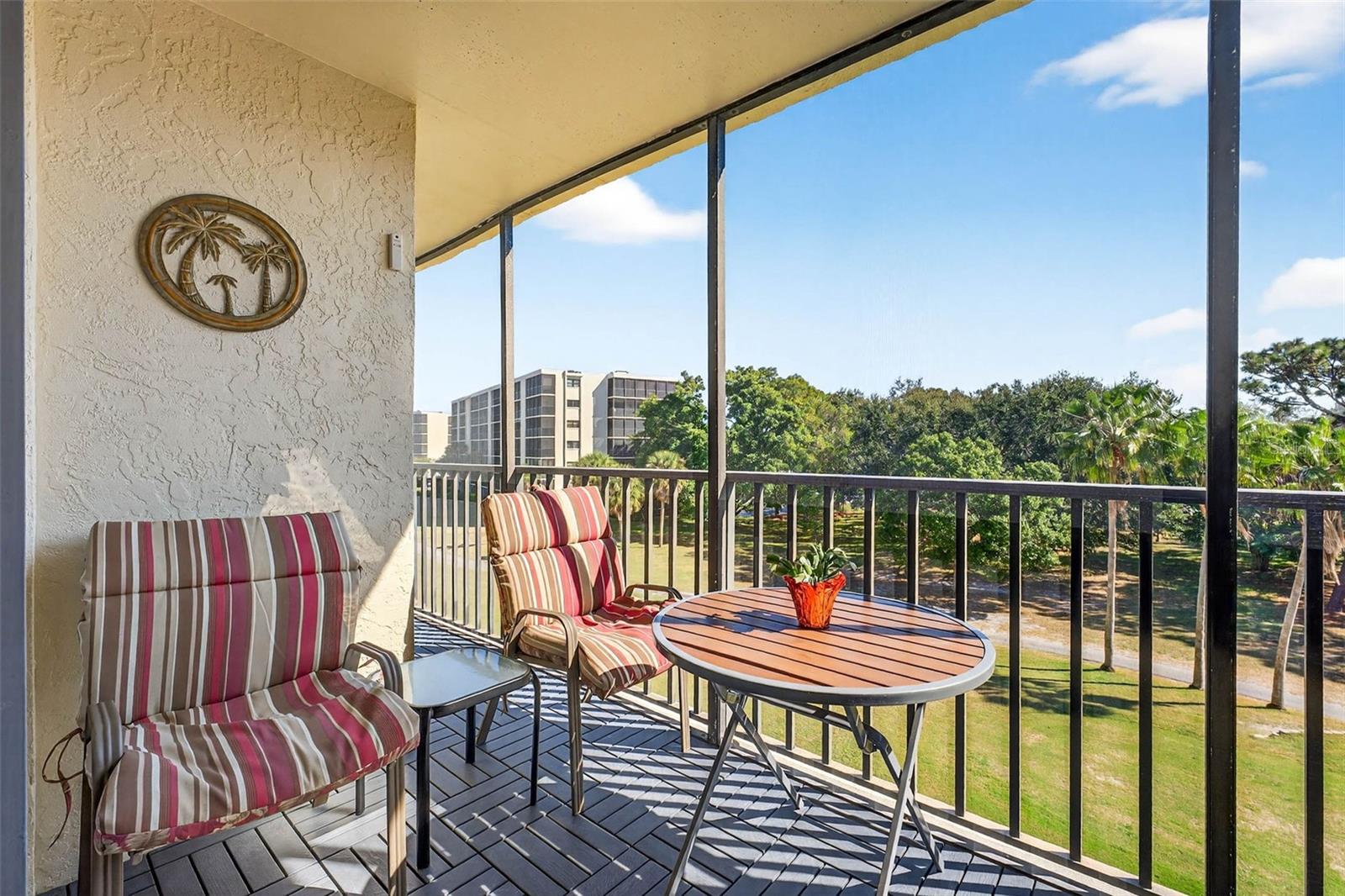 Image 3 of 46 For 800 Cove Cay Drive 4d