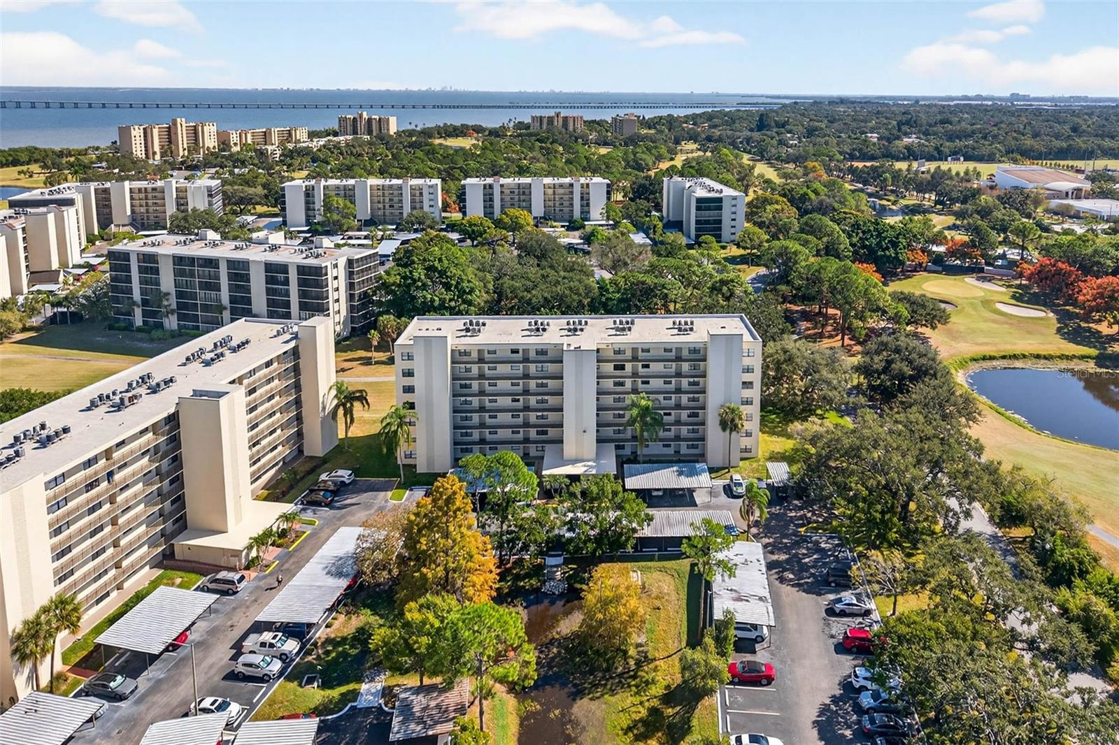 Image 36 of 46 For 800 Cove Cay Drive 4d