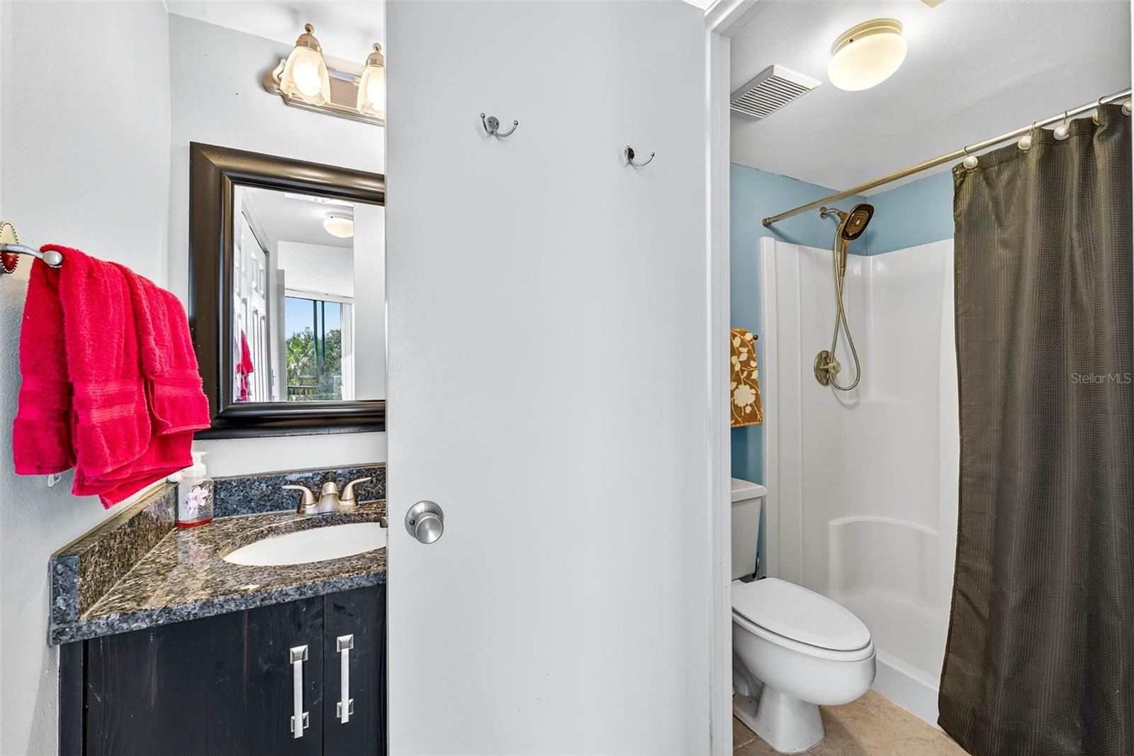 Image 7 of 46 For 800 Cove Cay Drive 4d