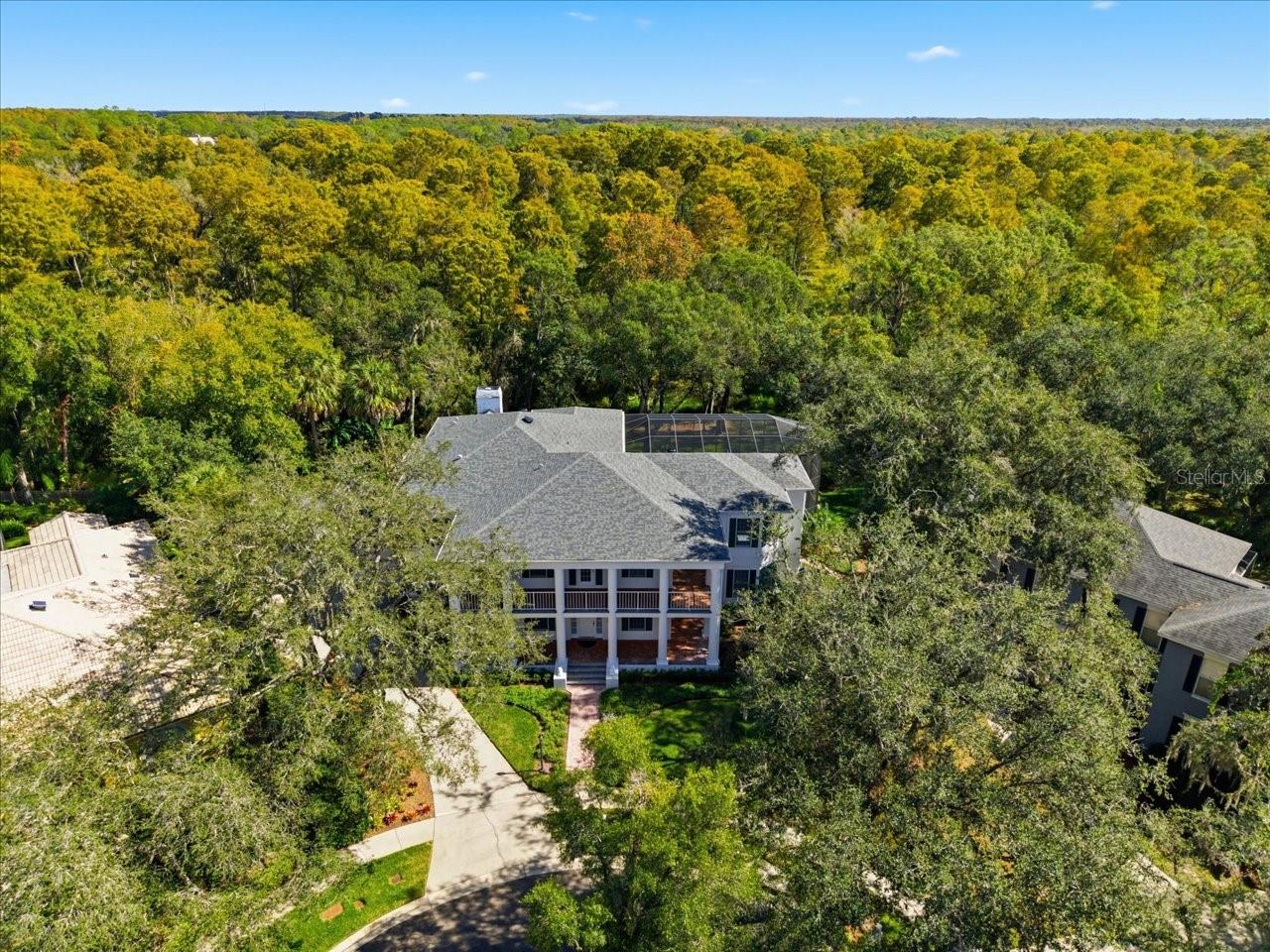 Listing photo id 0 for 15303 Eaton Court