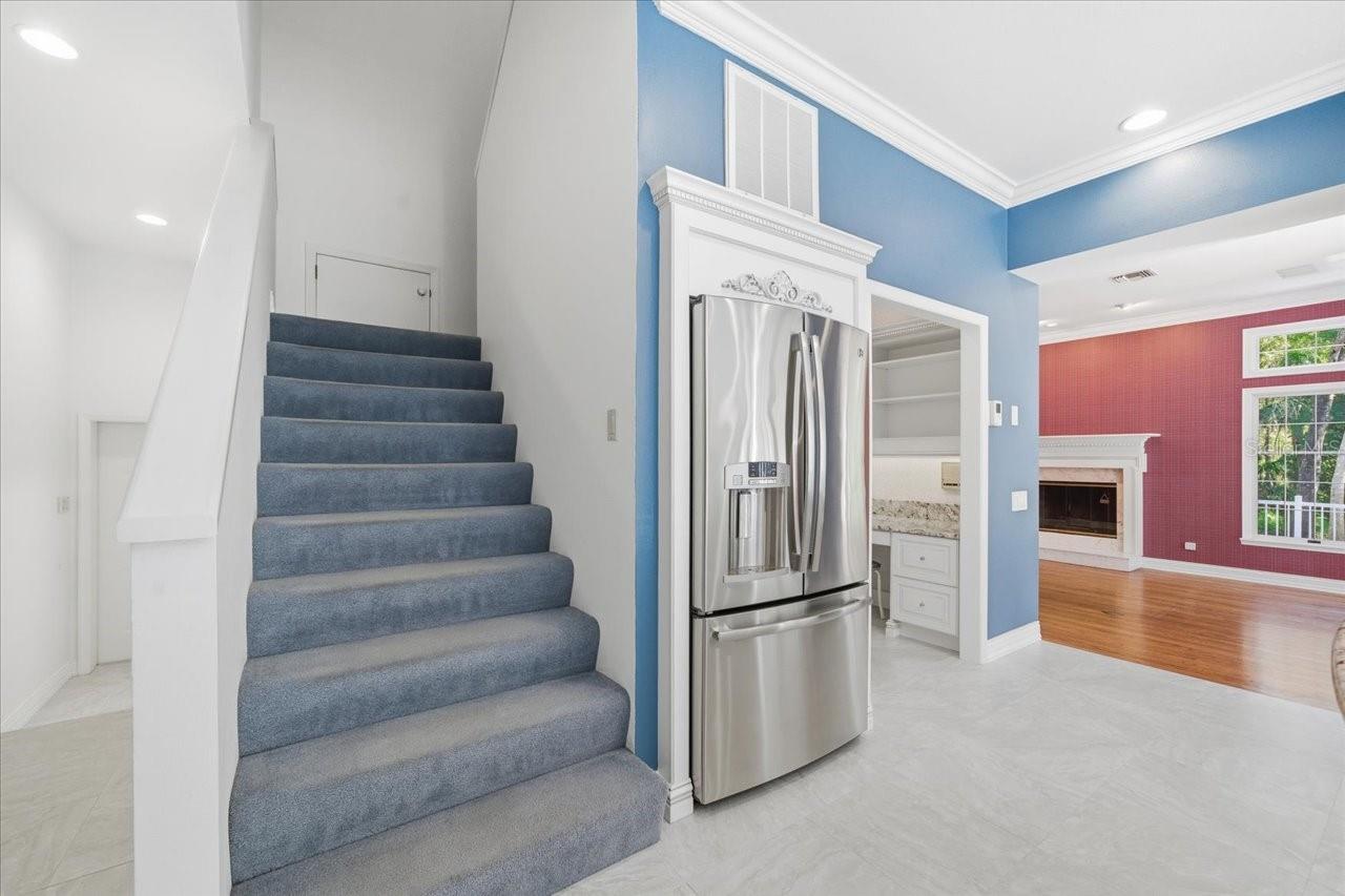 Listing photo id 24 for 15303 Eaton Court