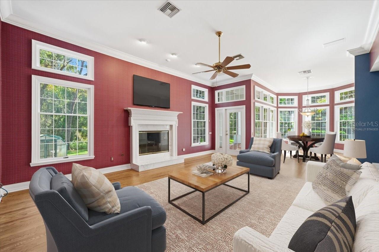 Listing photo id 28 for 15303 Eaton Court