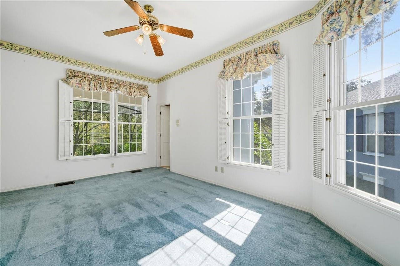 Listing photo id 53 for 15303 Eaton Court