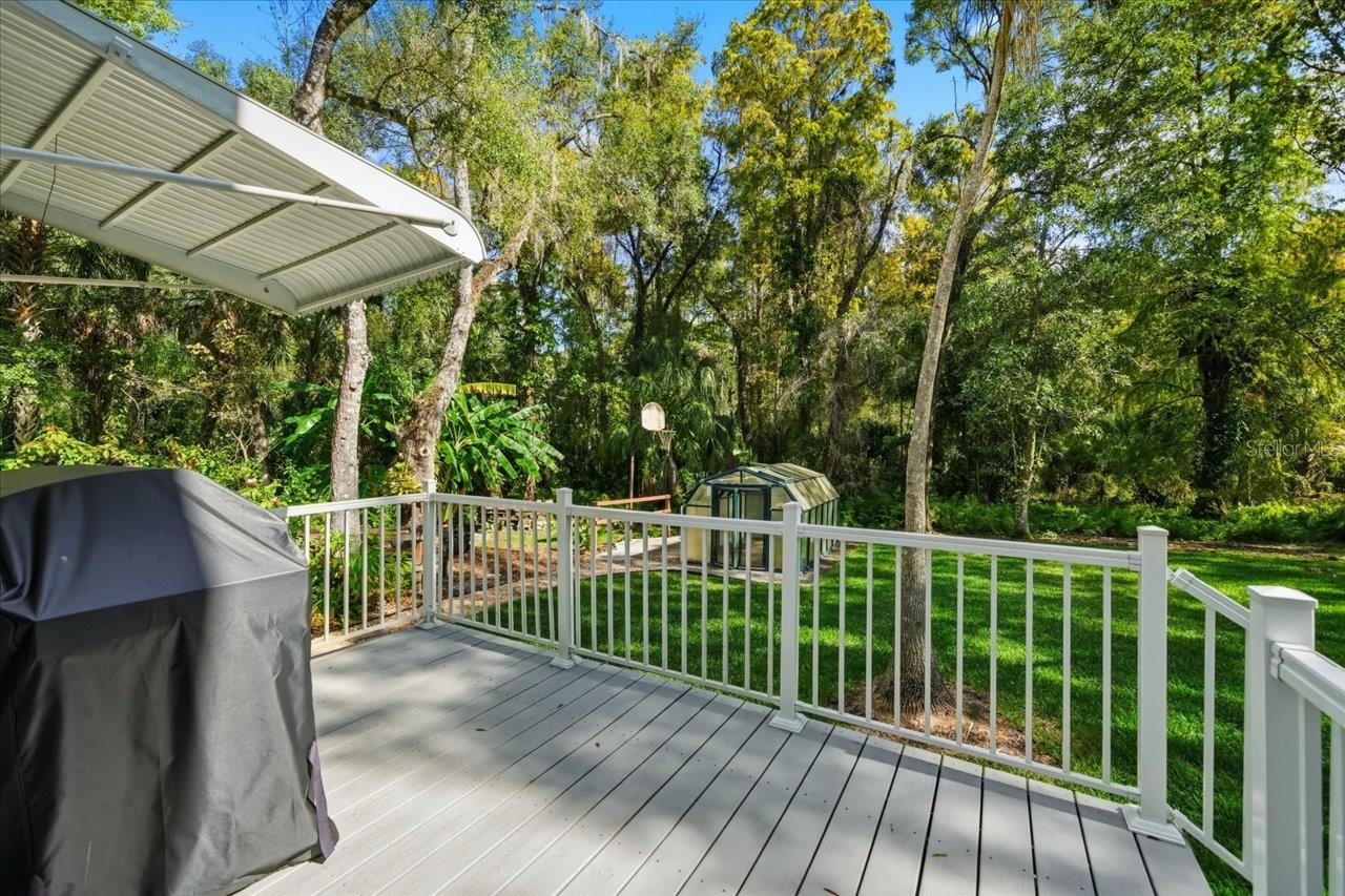 Listing photo id 73 for 15303 Eaton Court