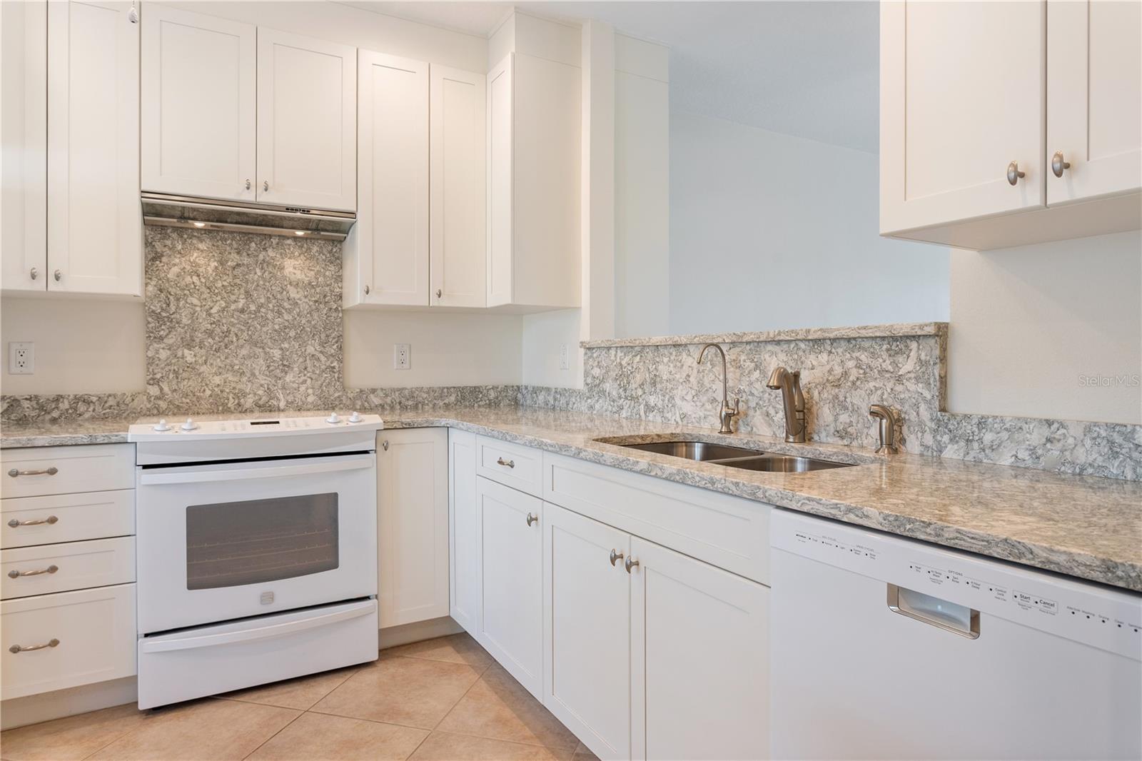 Image 12 of 79 For 11535 Shipwatch Way 1026