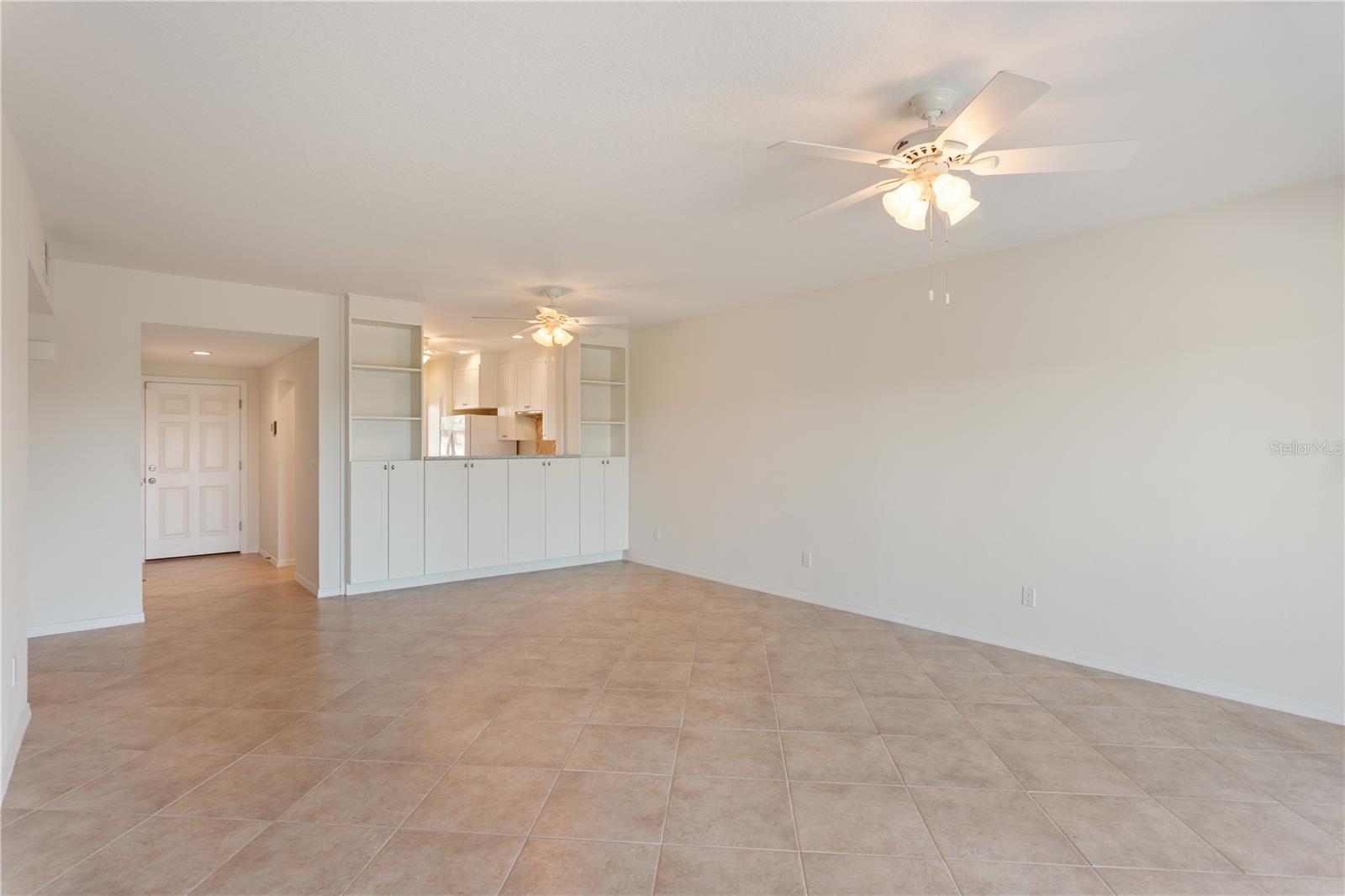 Image 15 of 79 For 11535 Shipwatch Way 1026