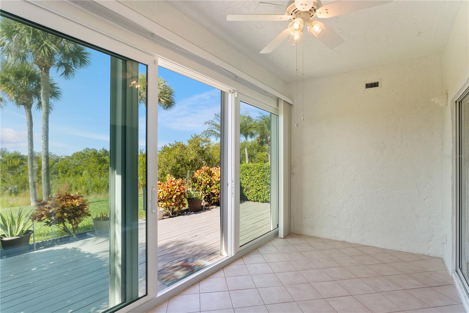 Image 20 of 79 For 11535 Shipwatch Way 1026