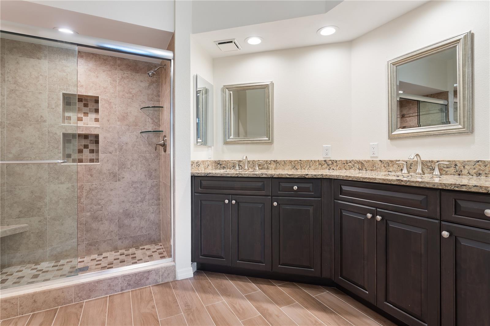 Image 31 of 79 For 11535 Shipwatch Way 1026