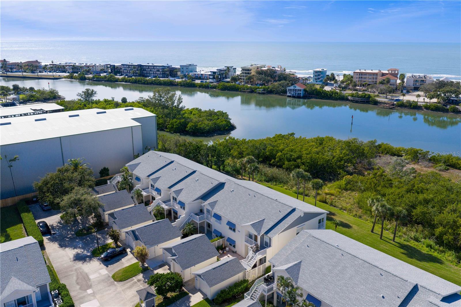 Image 39 of 79 For 11535 Shipwatch Way 1026