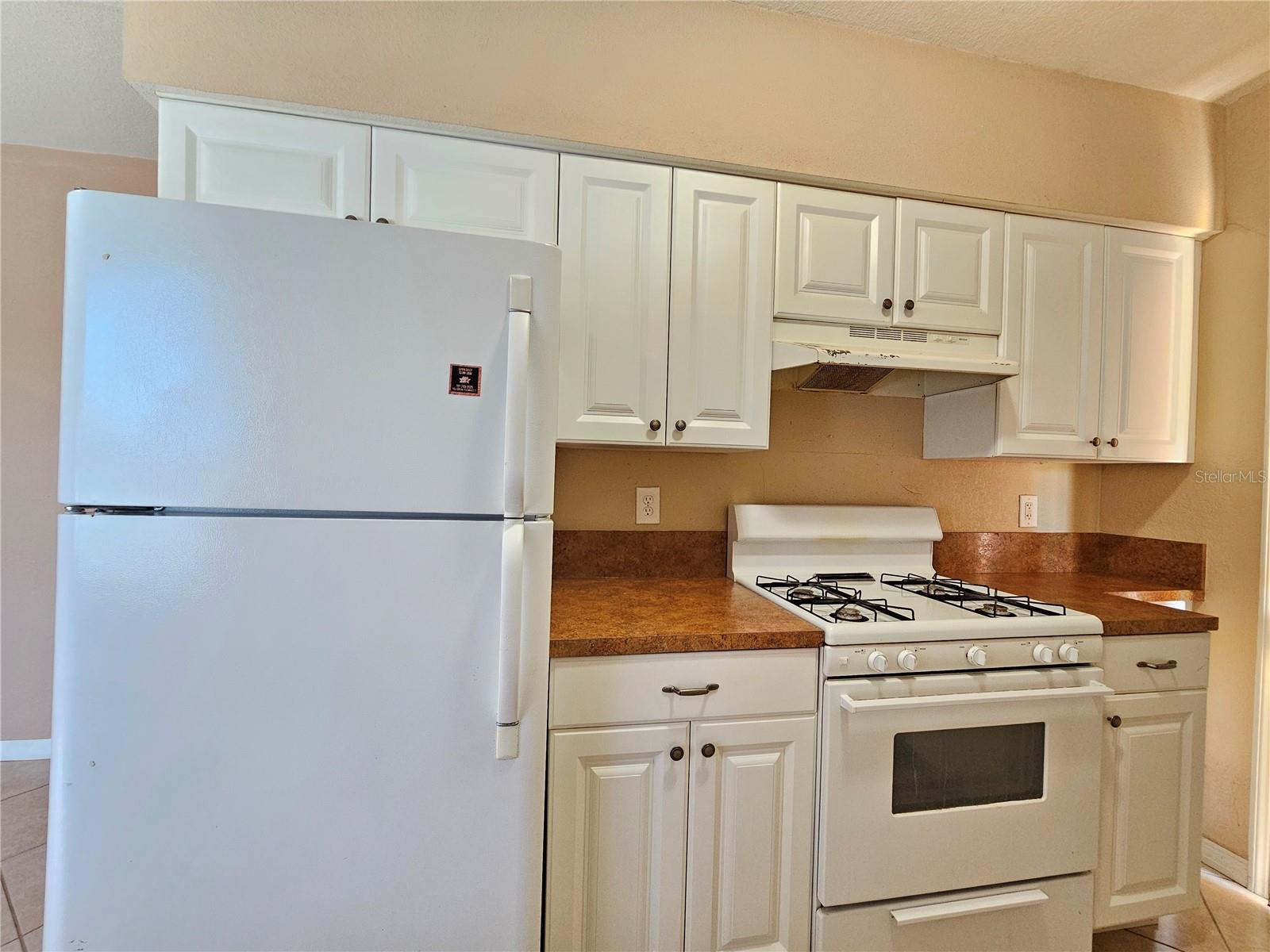 Image 6 of 13 For 1355 Drew Street 203