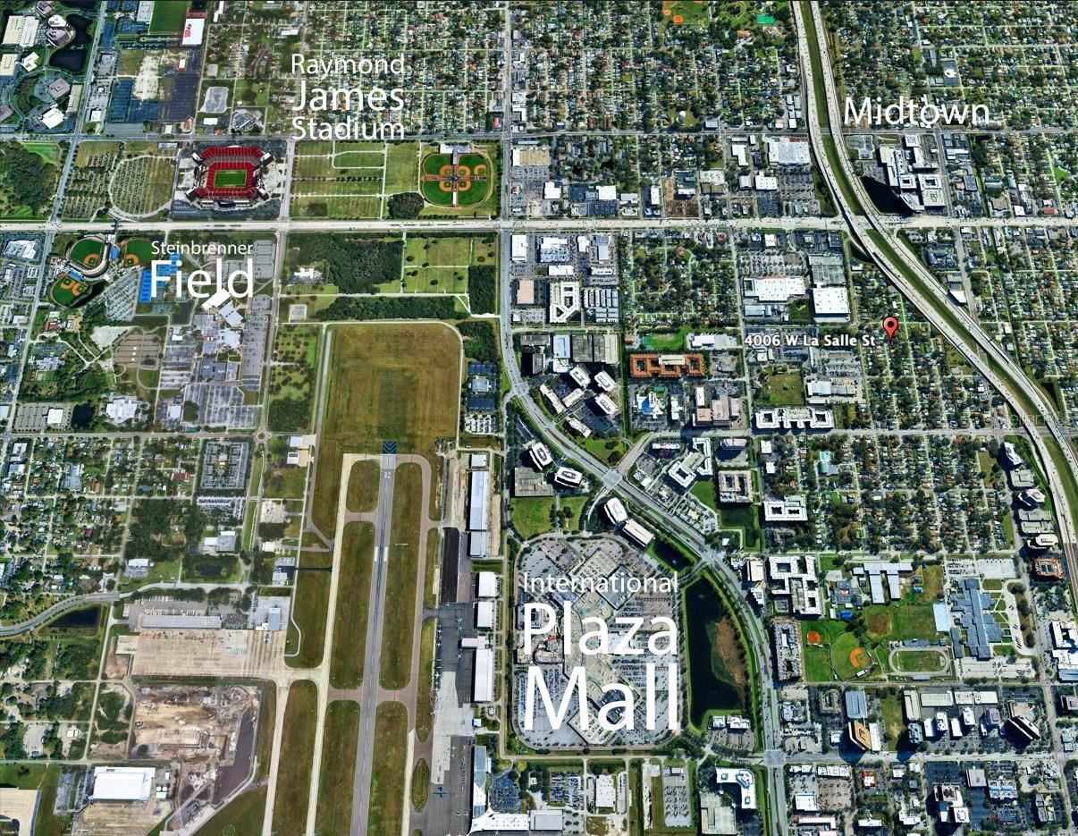 Listing photo id 38 for 4006 La Salle Street