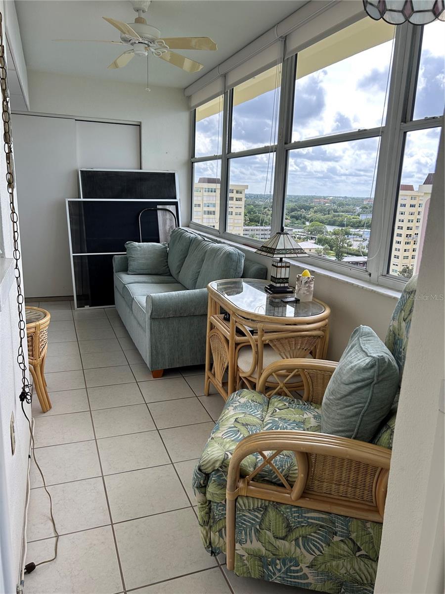 Image 11 of 32 For 4775 Cove Circle 1202