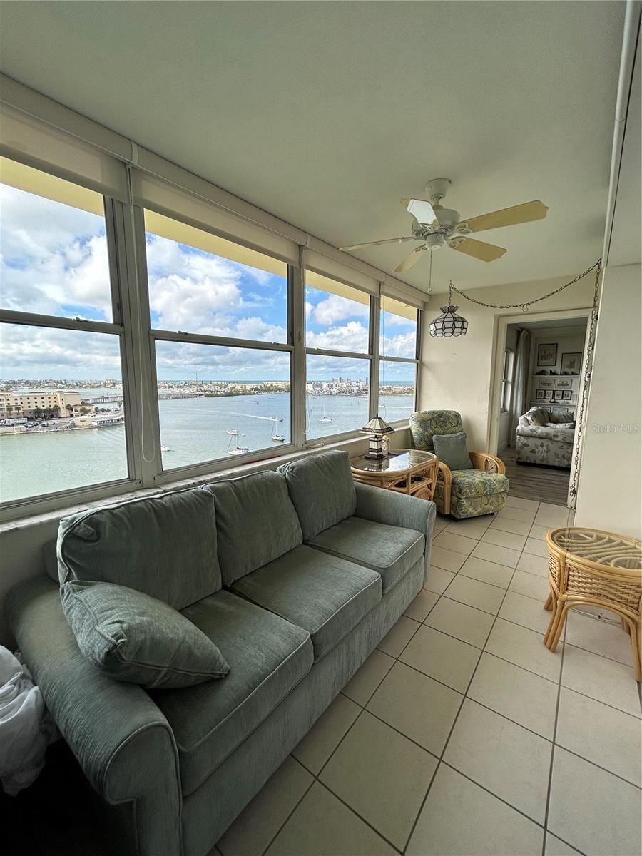 Image 12 of 32 For 4775 Cove Circle 1202