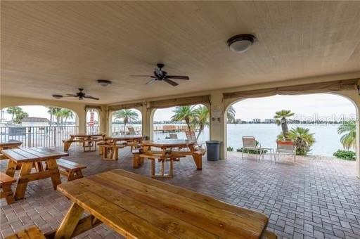 Image 30 of 32 For 4775 Cove Circle 1202