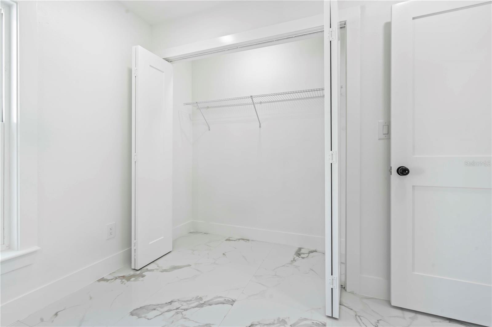 Image 29 of 60 For 5101 Town N Country Boulevard