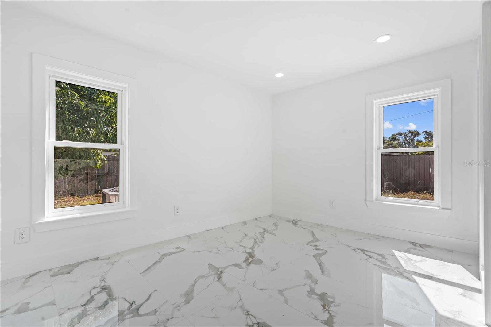 Image 34 of 60 For 5101 Town N Country Boulevard