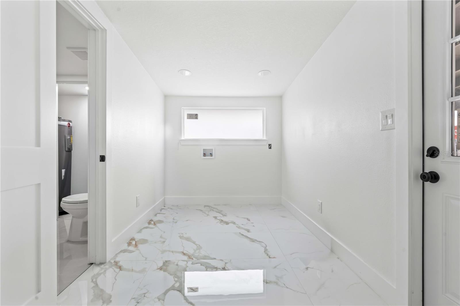 Image 50 of 60 For 5101 Town N Country Boulevard