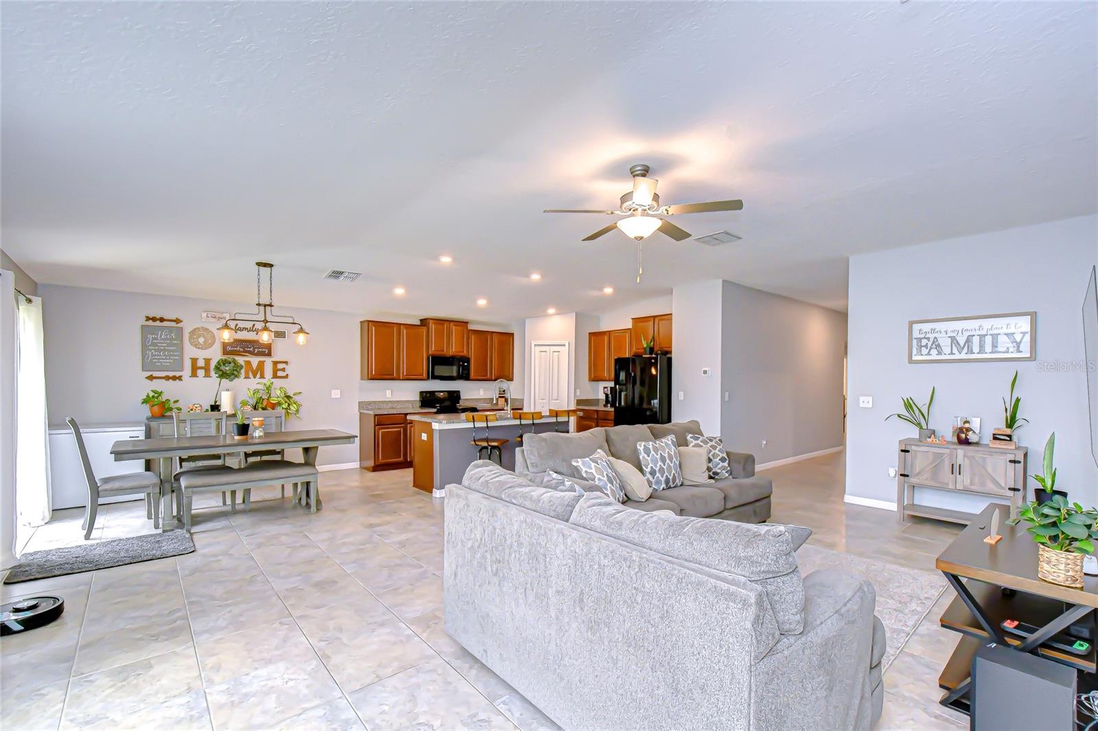 Image 10 of 26 For 10115 Paradise Fish Drive