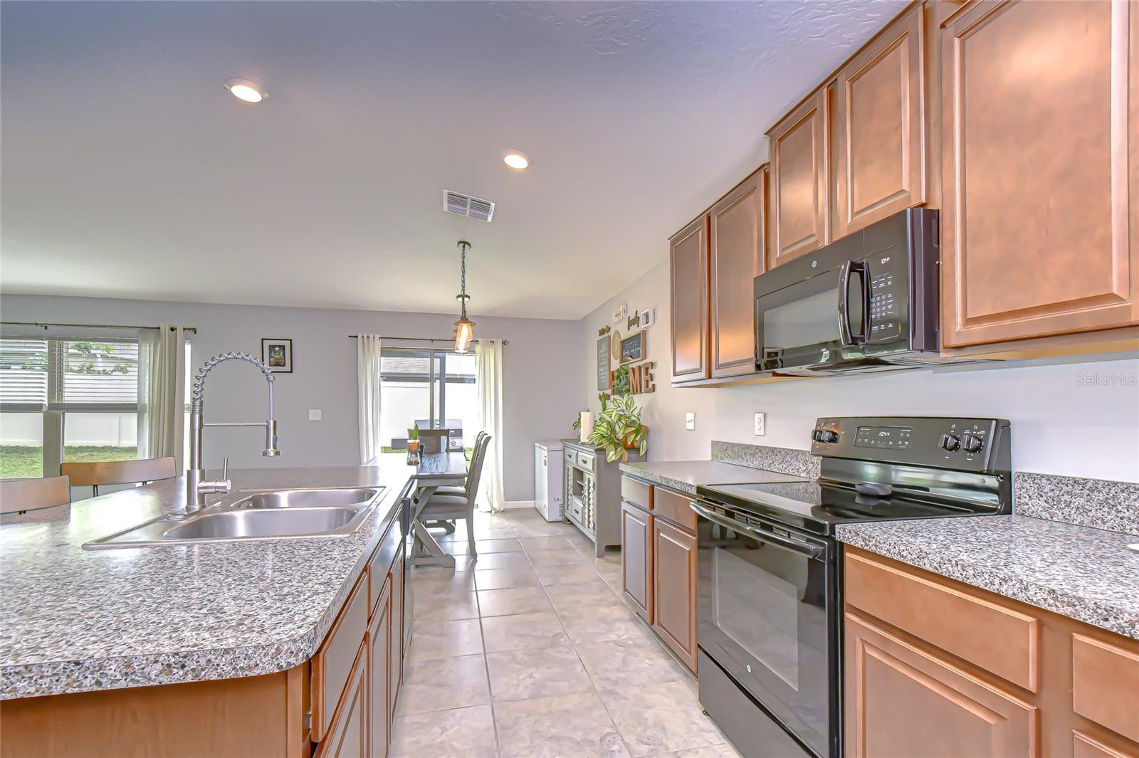 Image 7 of 26 For 10115 Paradise Fish Drive