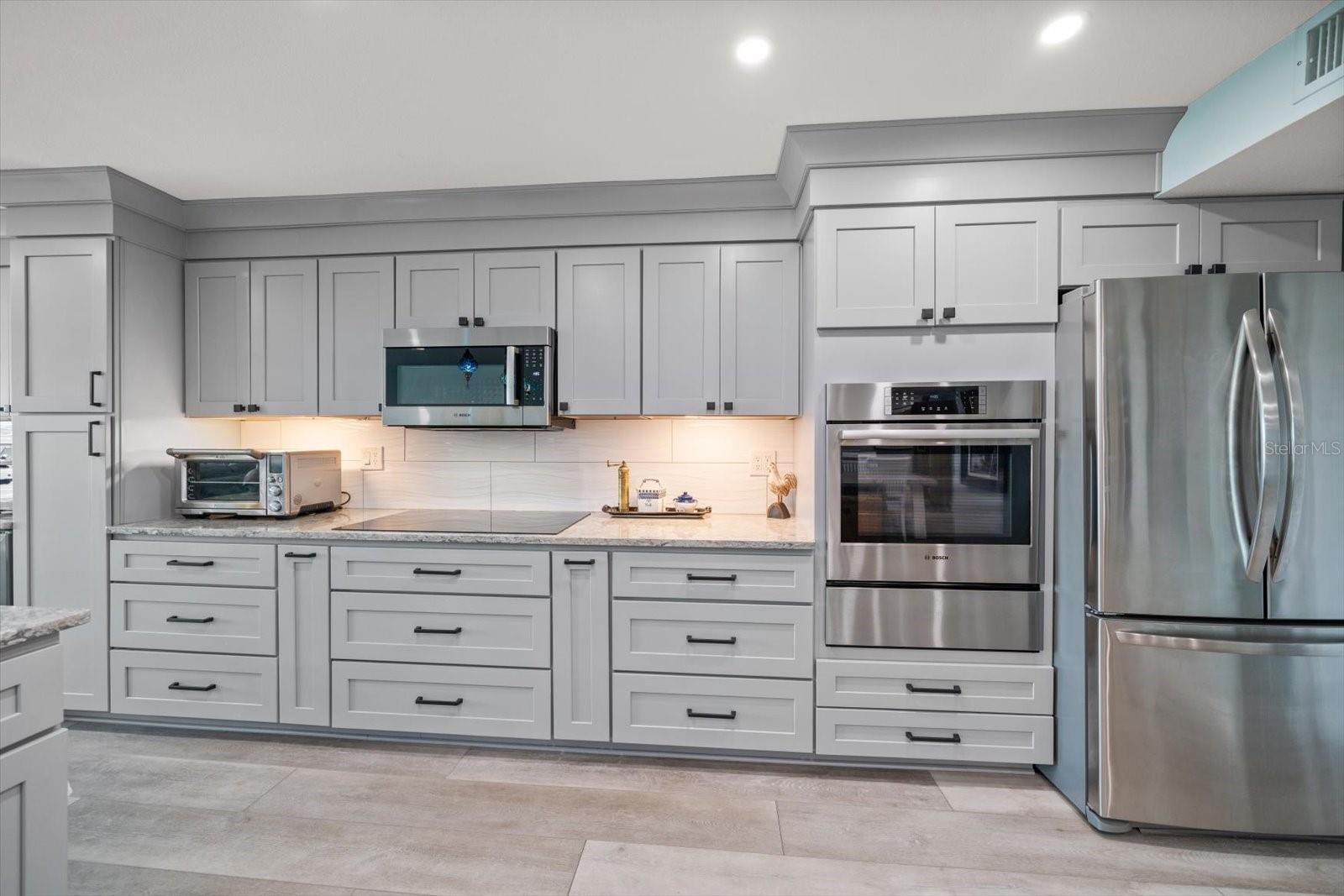 Image 20 of 72 For 200 Dolphin Point 301