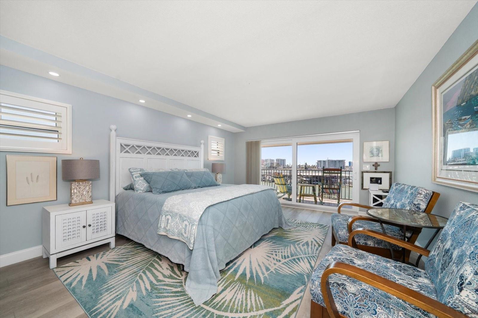 Image 24 of 72 For 200 Dolphin Point 301