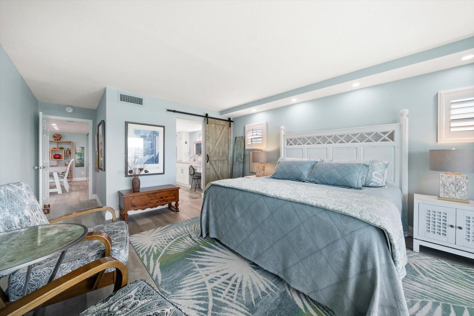 Image 33 of 72 For 200 Dolphin Point 301