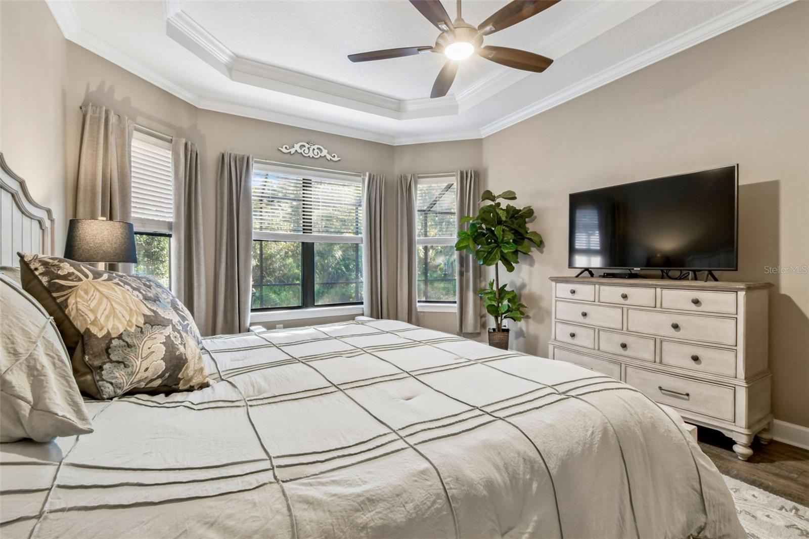 Listing photo id 29 for 8543 Grand Alberato Road