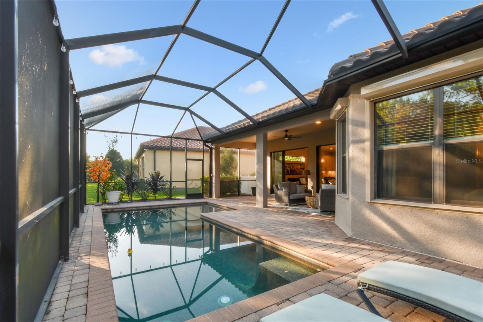 Listing photo id 45 for 8543 Grand Alberato Road