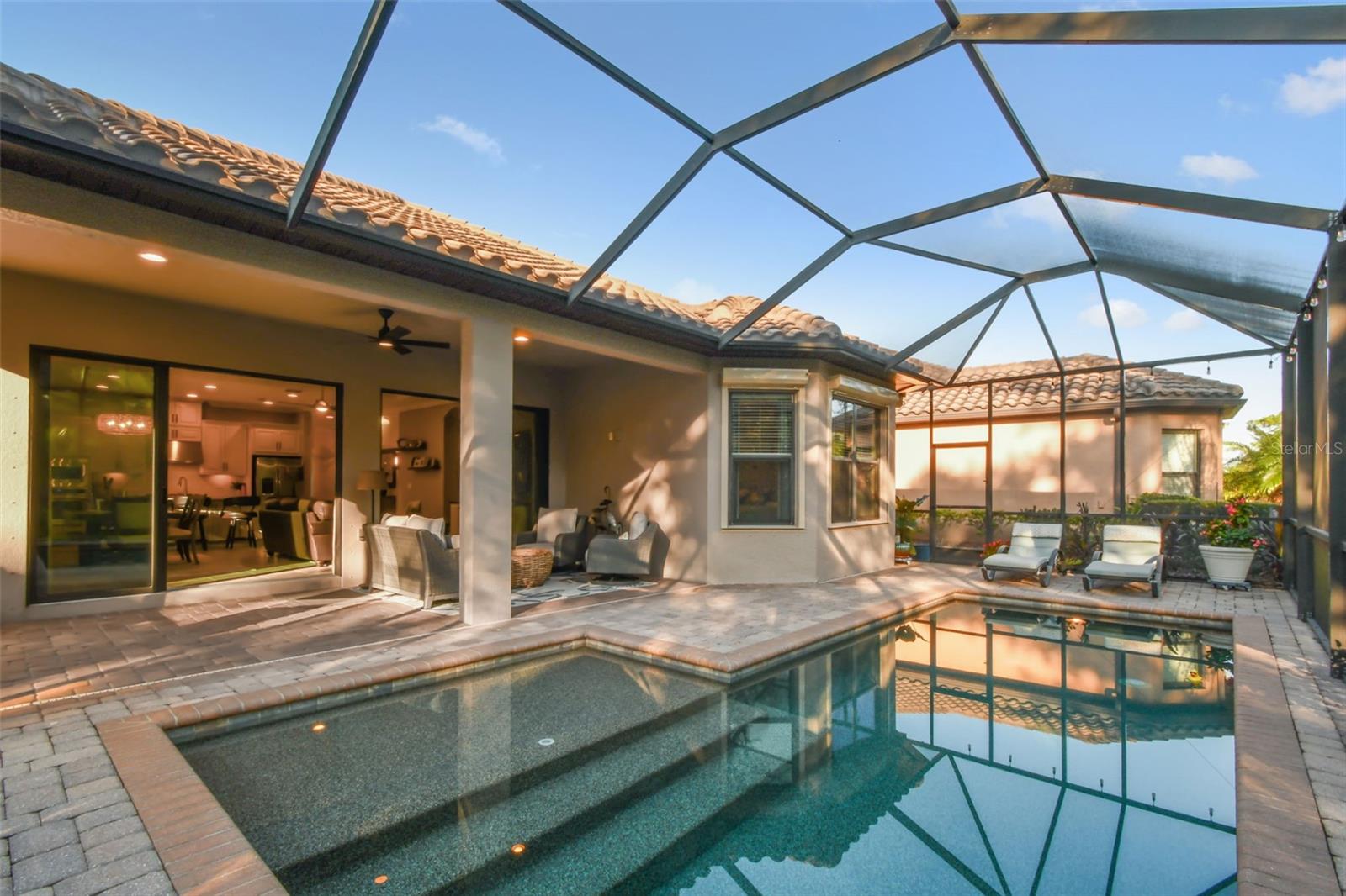 Listing photo id 46 for 8543 Grand Alberato Road