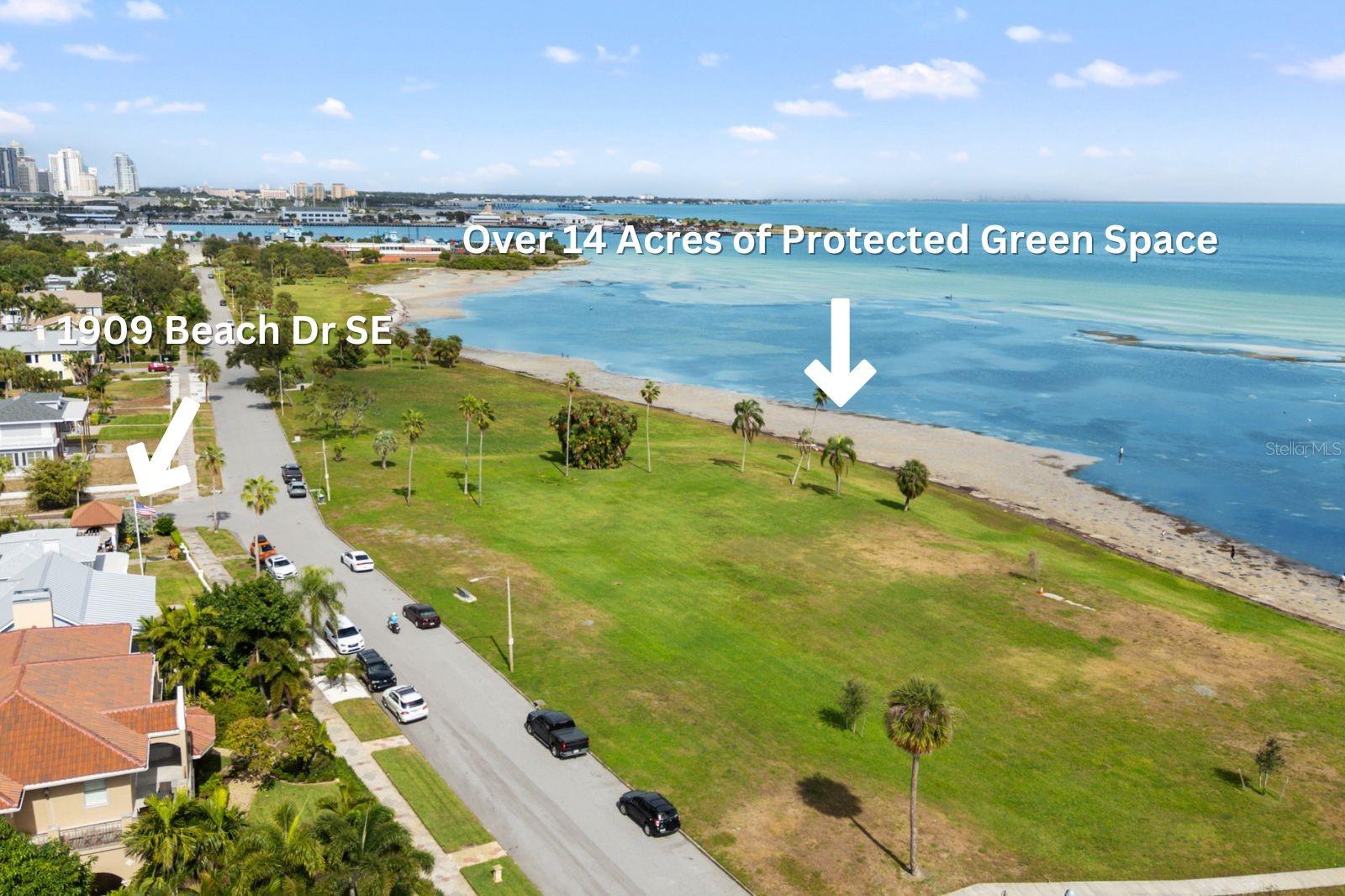 Listing photo id 55 for 1909 Beach Drive Se