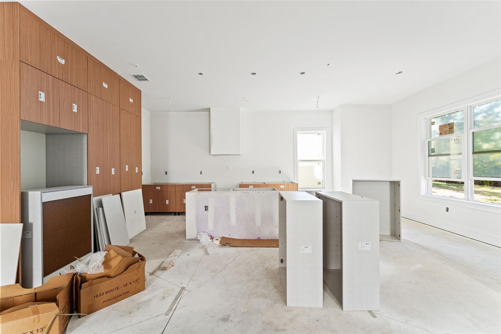 Image 3 of 12 For 10198 Hodson Place