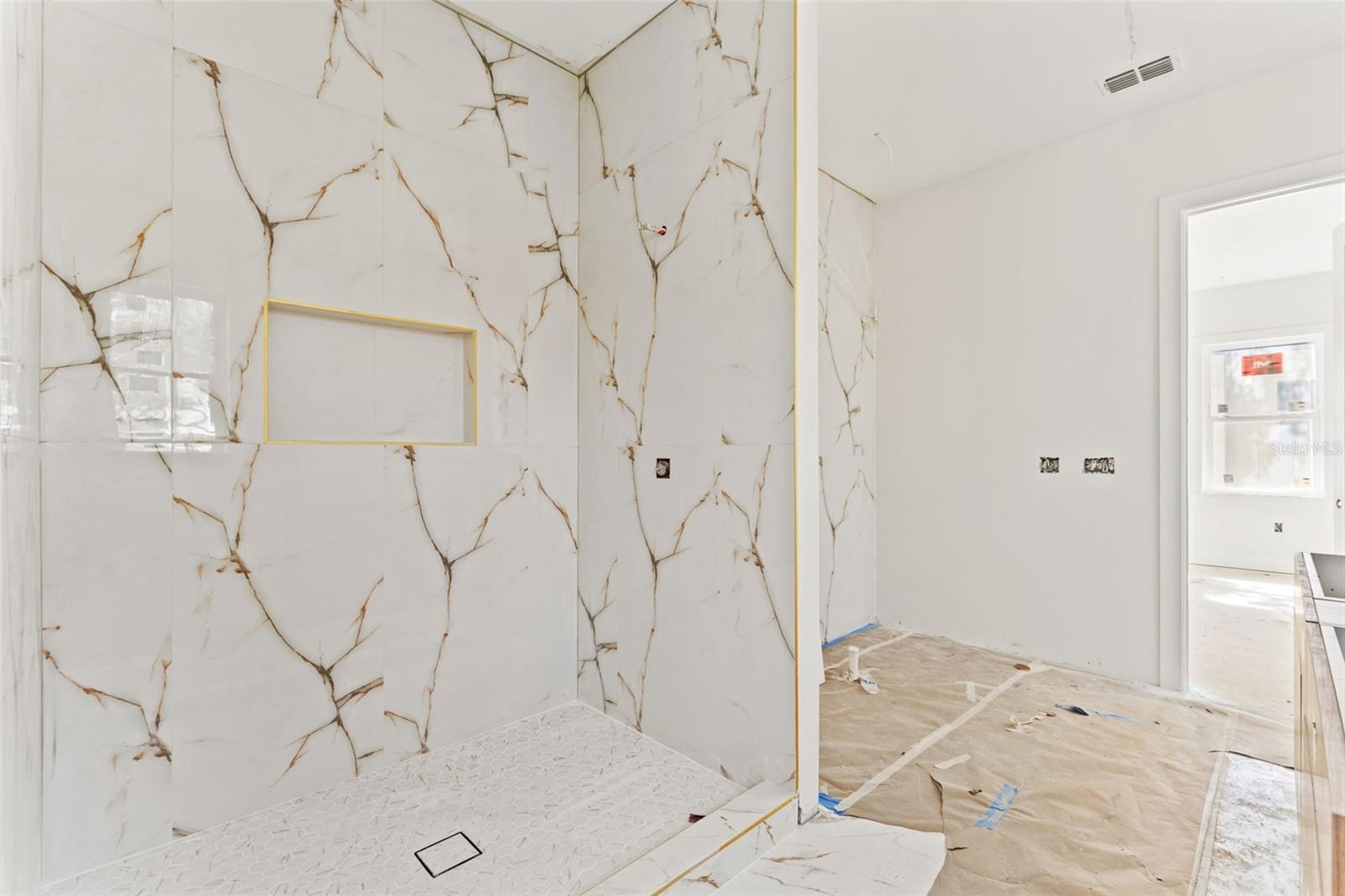 Image 4 of 12 For 10198 Hodson Place