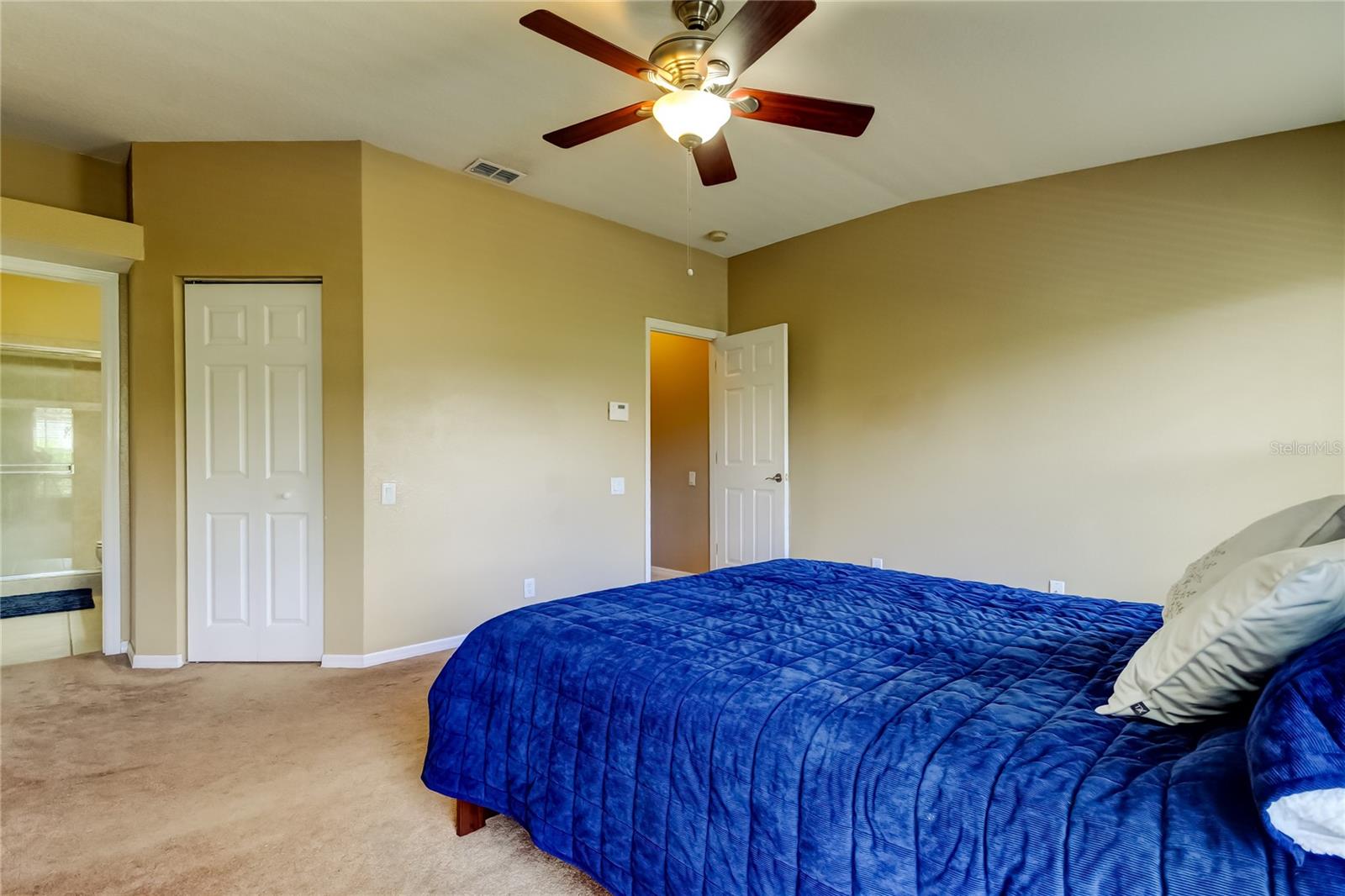 Image 16 of 29 For 6407 Spring Oak Court