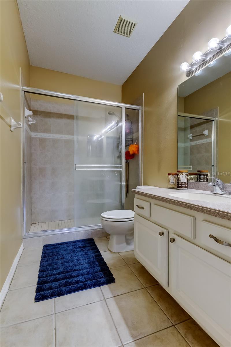 Image 20 of 29 For 6407 Spring Oak Court