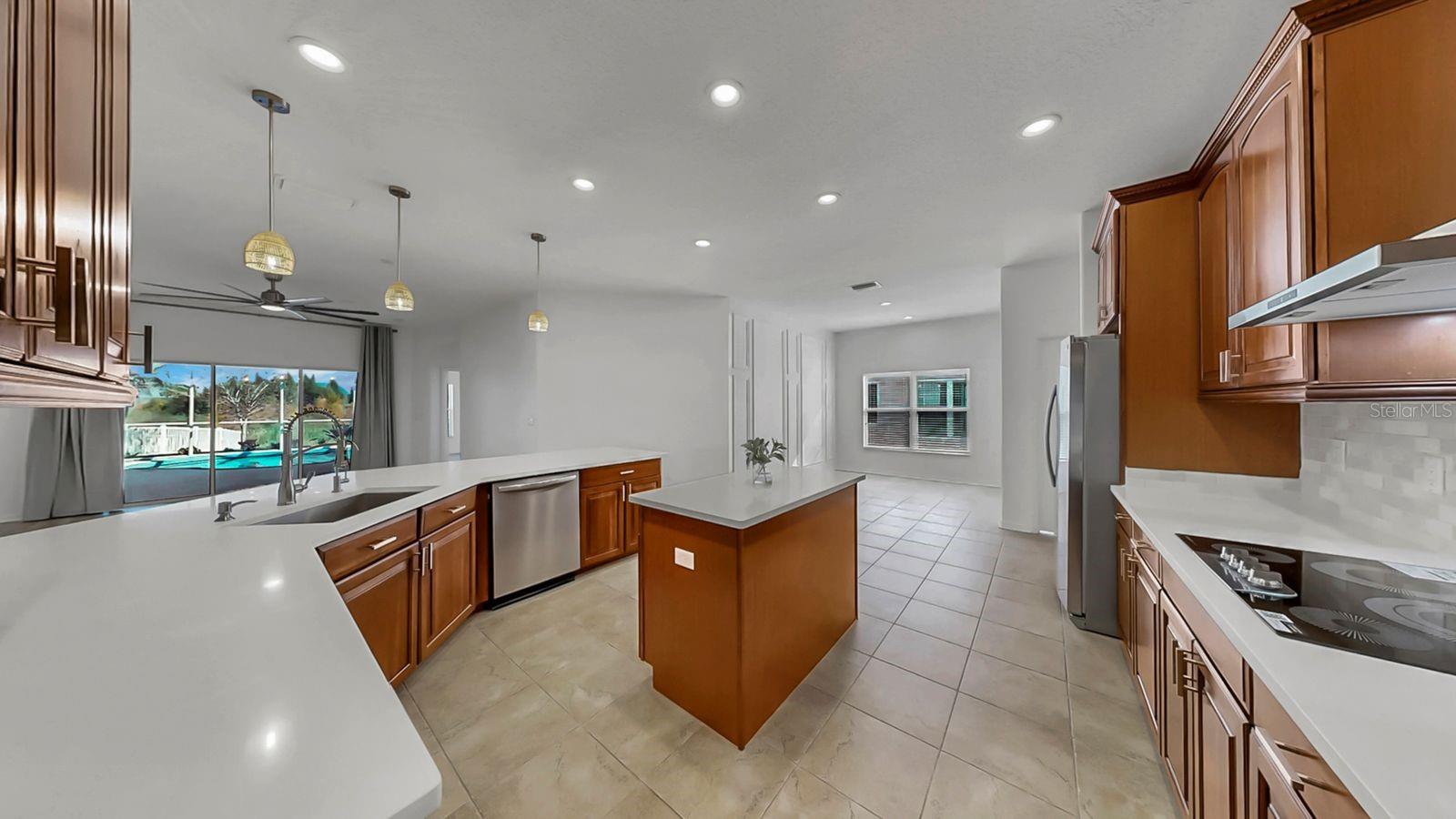 Image 10 of 70 For 302 York Dale Drive